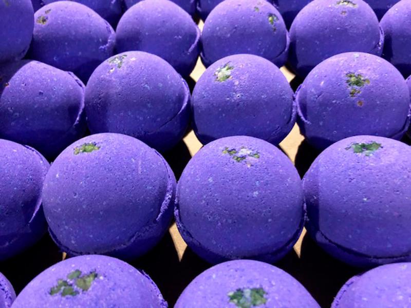 Lavender Lemongrass Assorted Wholesale Bath Bombs